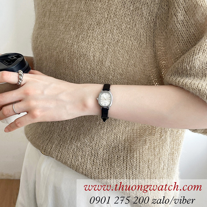 Đồng hồ nữ dây da Đẹp - hướng dẫn lựa chọn và phối Đồ phù hợp